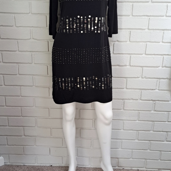 White House Black Market Beaded/Sequin Dress. Size Small - Picture 3 of 8